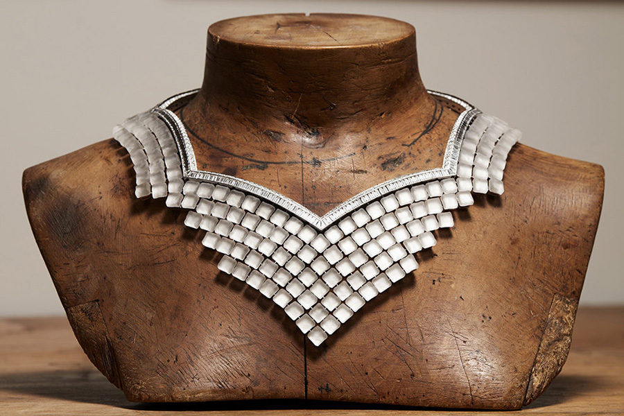 ��� ������ � �������: ����� ������������� Boucheron